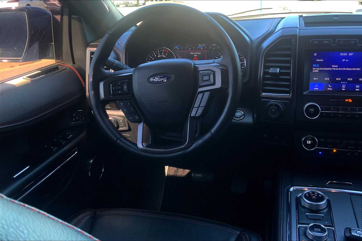 2021 Ford Expedition Limited photo 5
