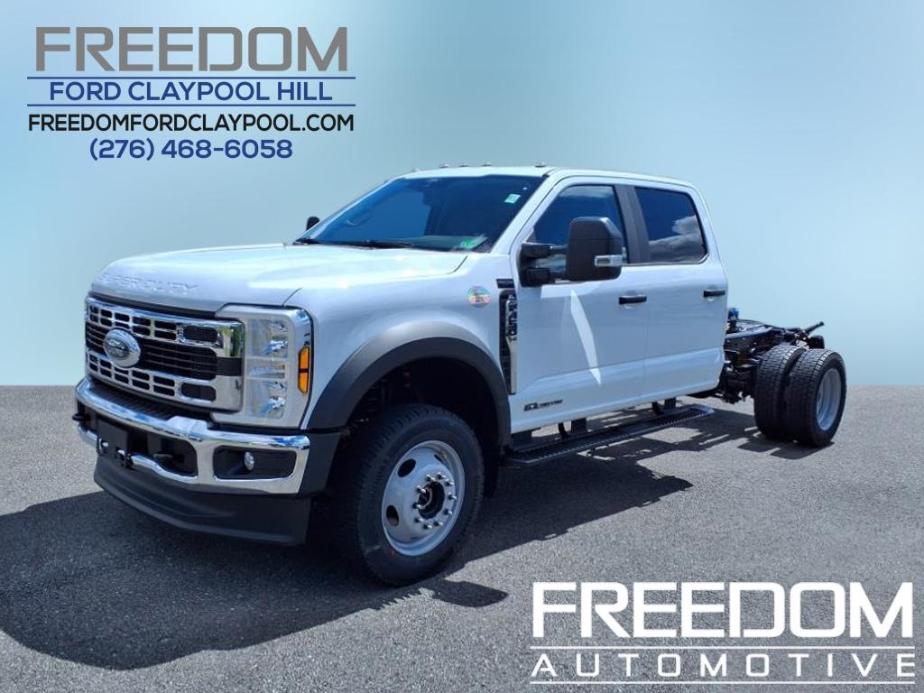 2026 Ford F-450 Super Duty Chassis Cab XL's photo