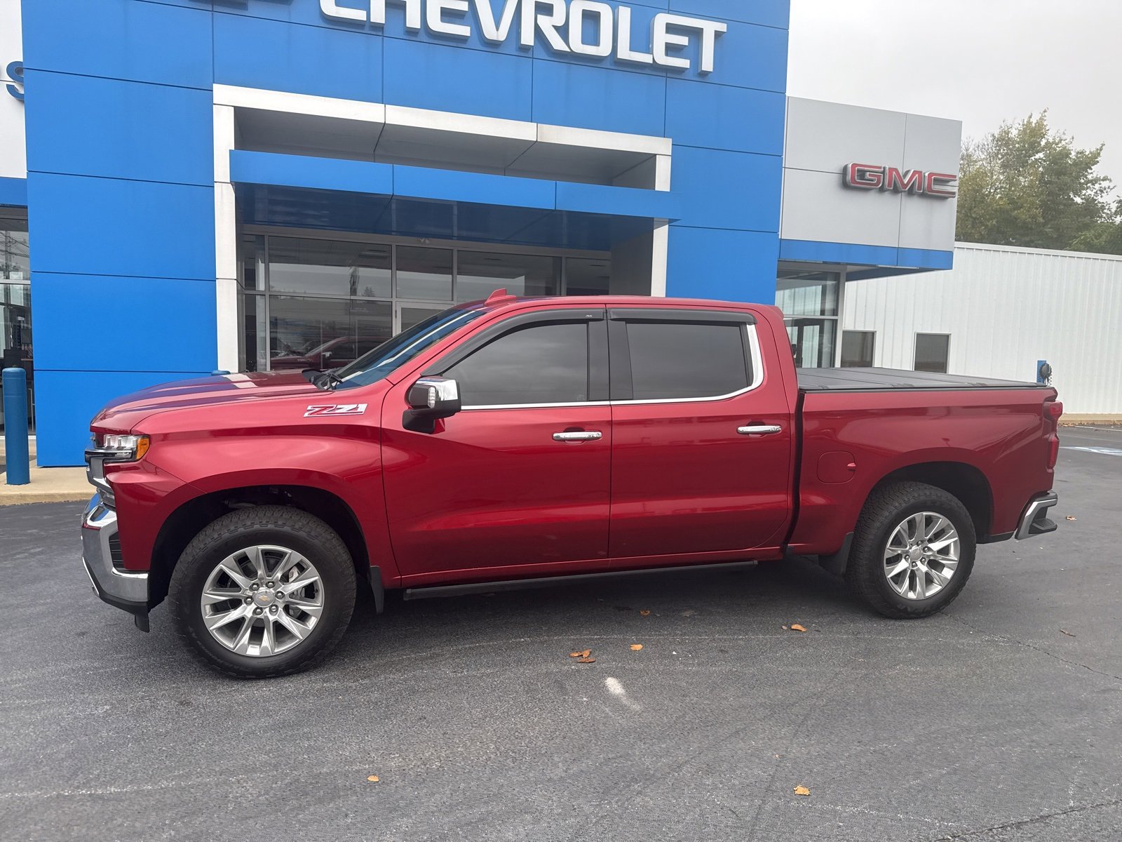 2022 Chevrolet Silverado 1500 LTZ photo 3