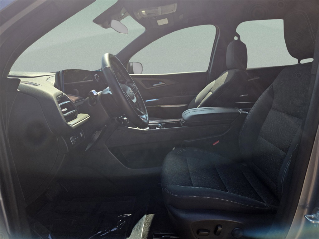 2024 Chevrolet Traverse photo 12