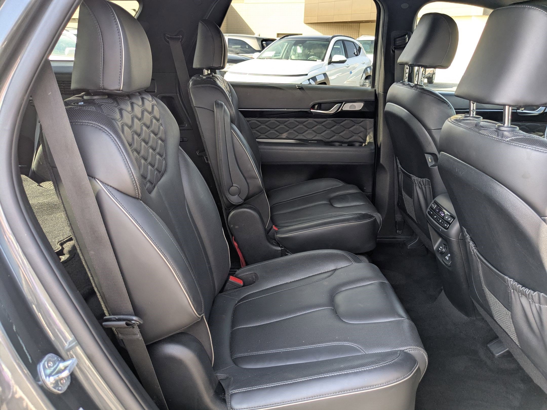 2022 Hyundai Palisade Calligraphy photo 27
