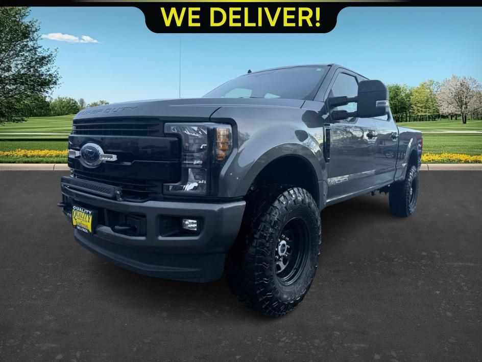 2019 Ford F-350 Super Duty Lariat's photo