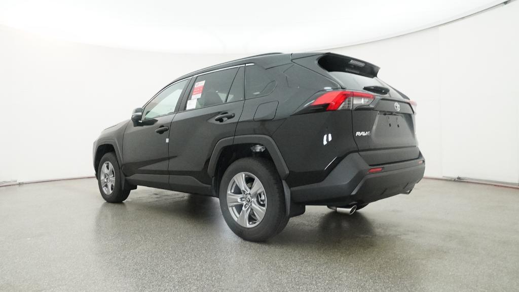 2025 Toyota RAV4 XLE photo 30