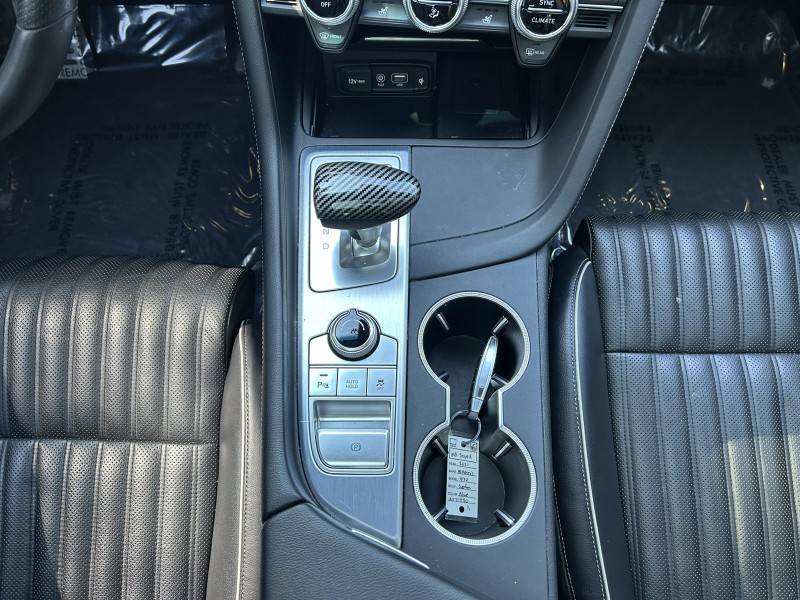 2021 Genesis G70 3.3T photo 16