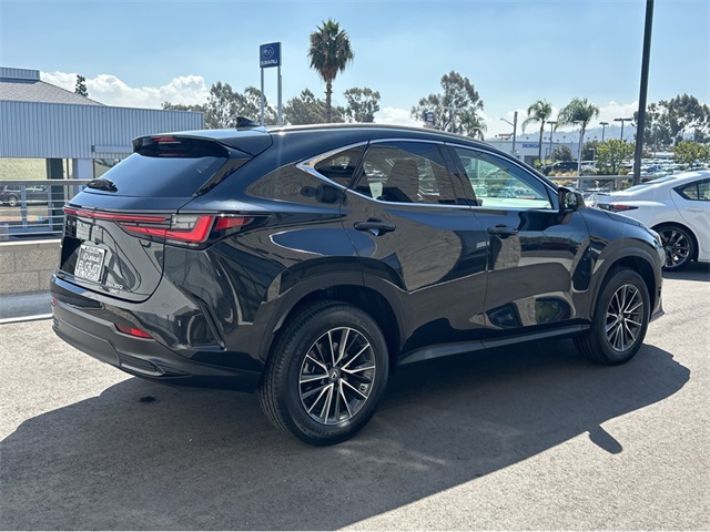 2022 Lexus NX 350 Premium photo 4