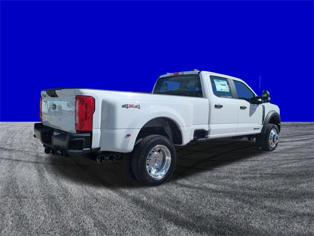 2026 Ford F-450 photo 4