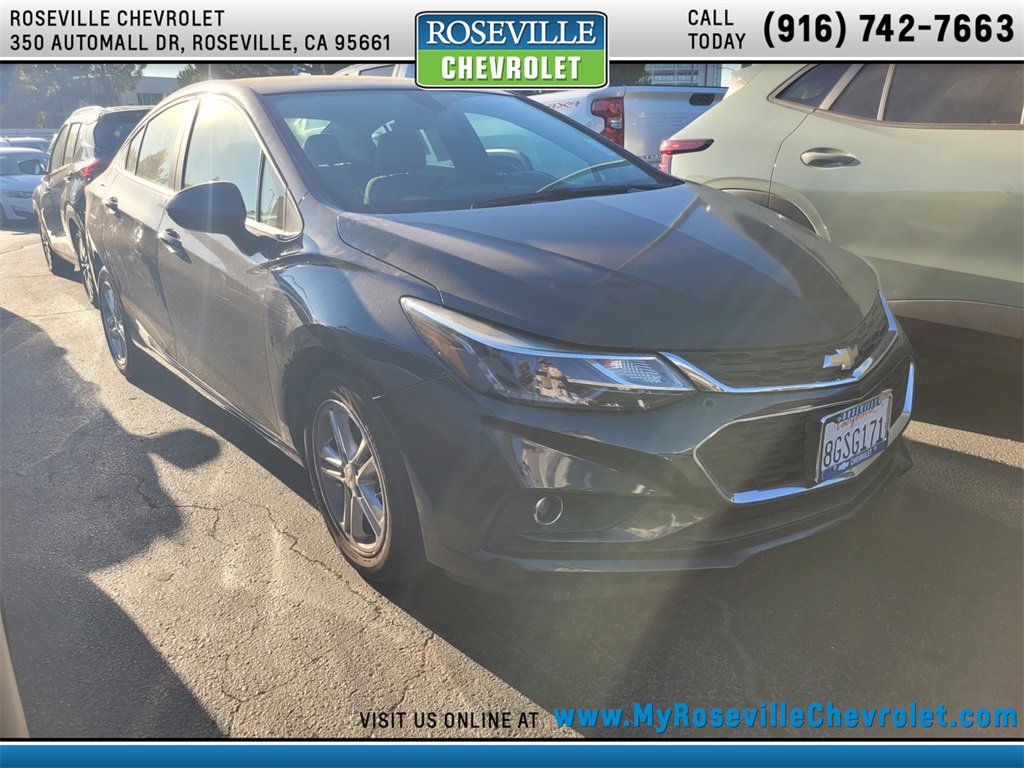 2018 Chevrolet Cruze LT's photo