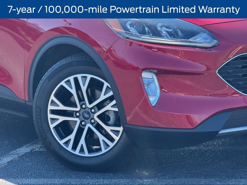 2022 Ford Escape SEL photo 2