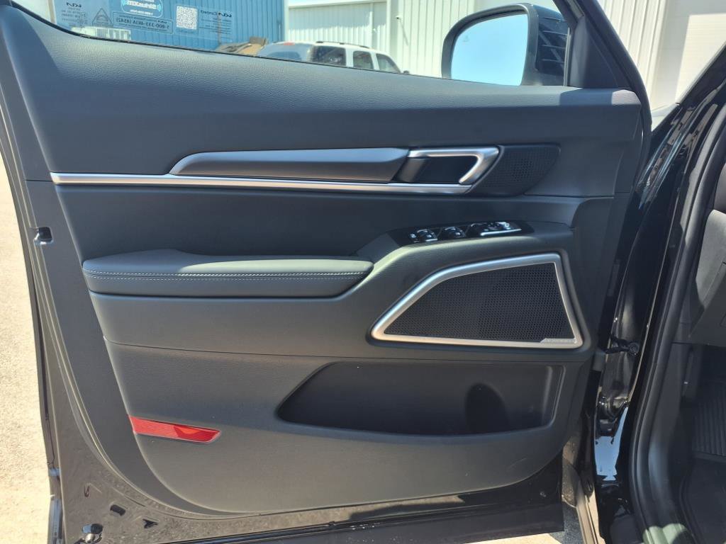 2025 Kia Telluride S photo 11