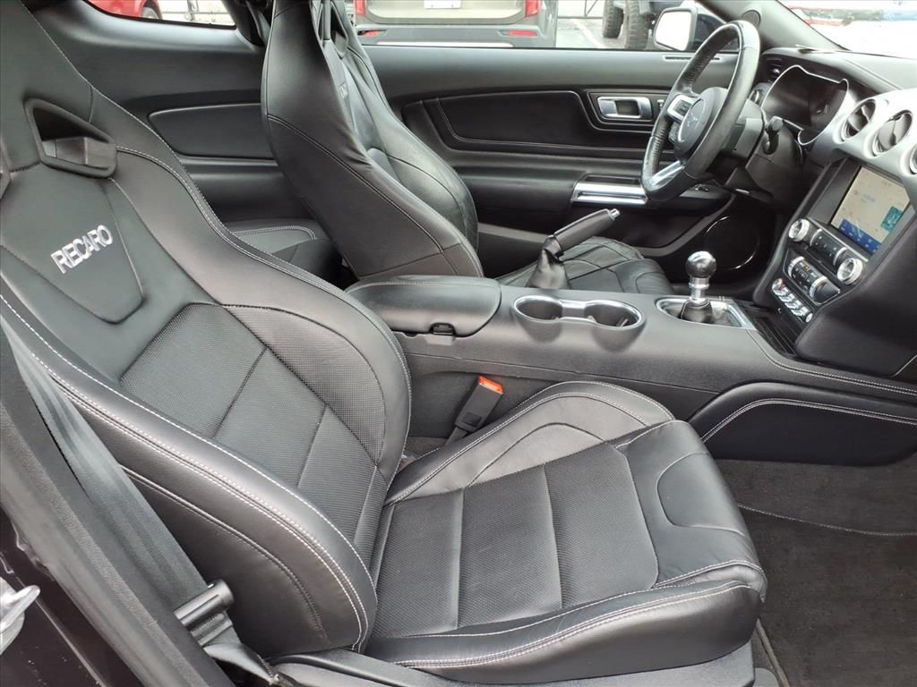 2023 FORD MUSTANG - Image 12