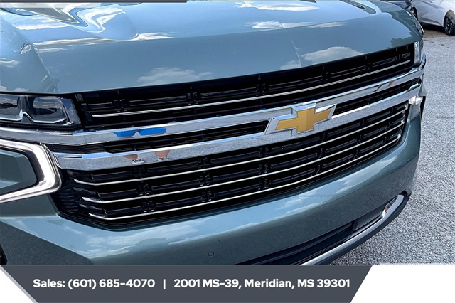 2023 Chevrolet Suburban LT photo 21