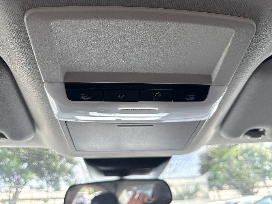2025 Nissan Sentra S photo 17
