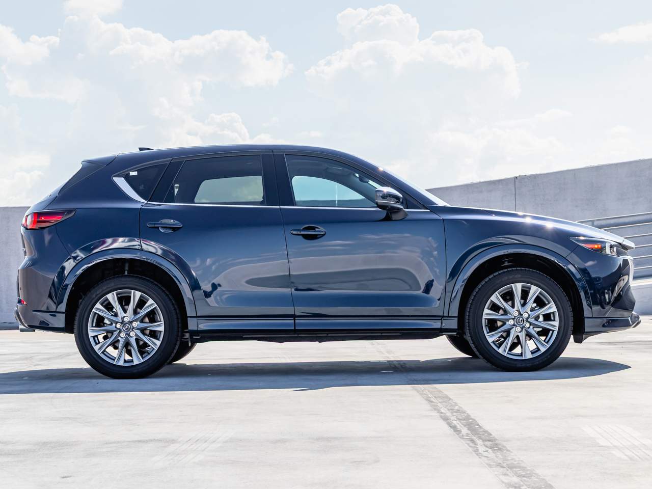 2025 Mazda CX-5 2.5 Premium Plus photo 3