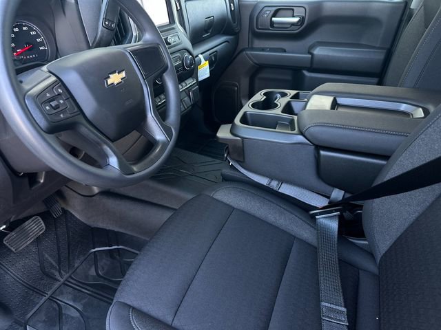 2025 Chevrolet Silverado 1500 Custom photo 10