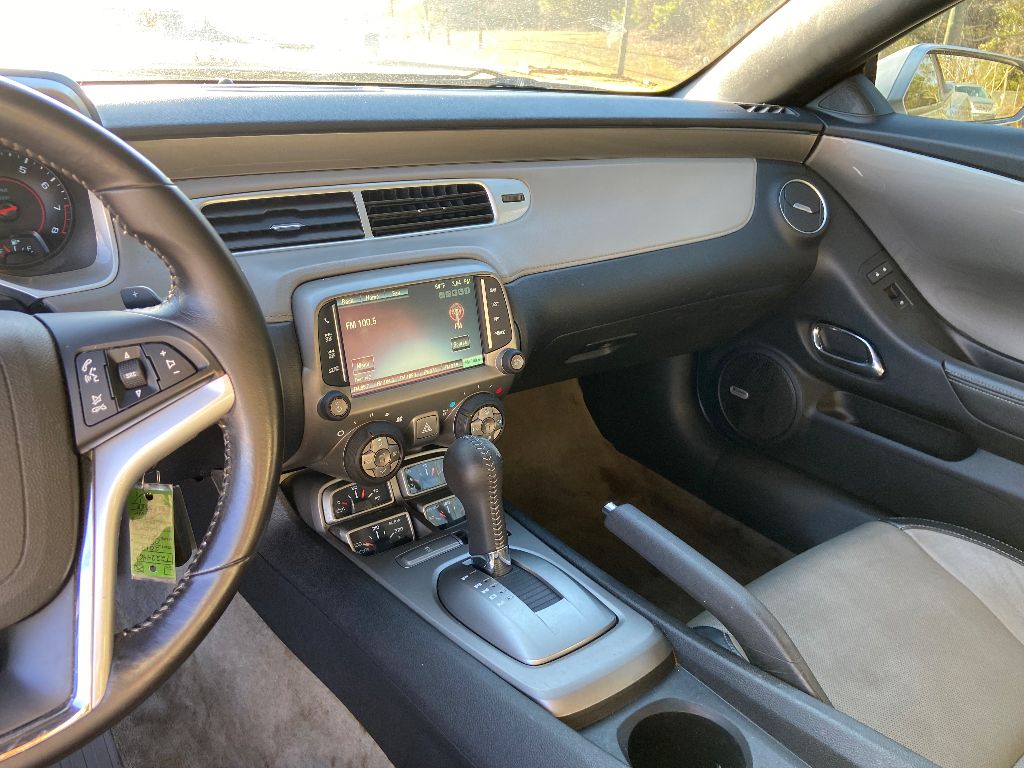 2014 Chevrolet Camaro photo 3