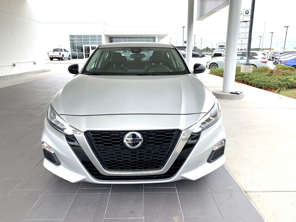 2022 Nissan Altima 2.5 SR photo 2