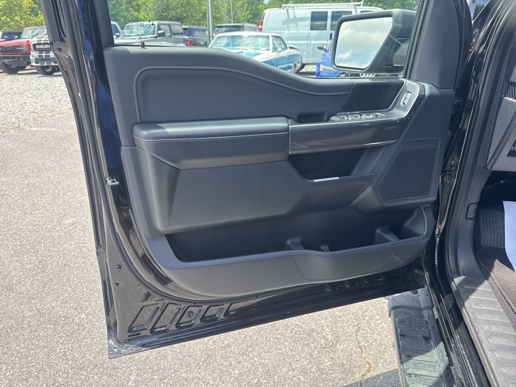 2023 Ford F-150 XLT photo 46