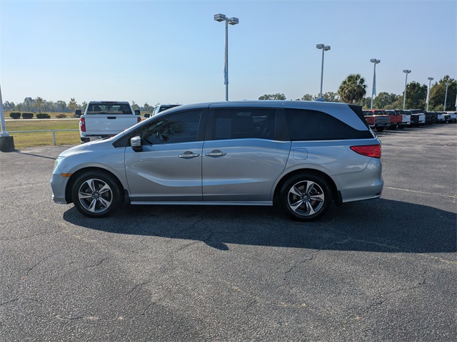 2020 Honda Odyssey Touring photo 6