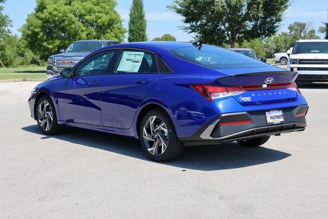 New 2025 Blue Hyundai SEL Sport image 3