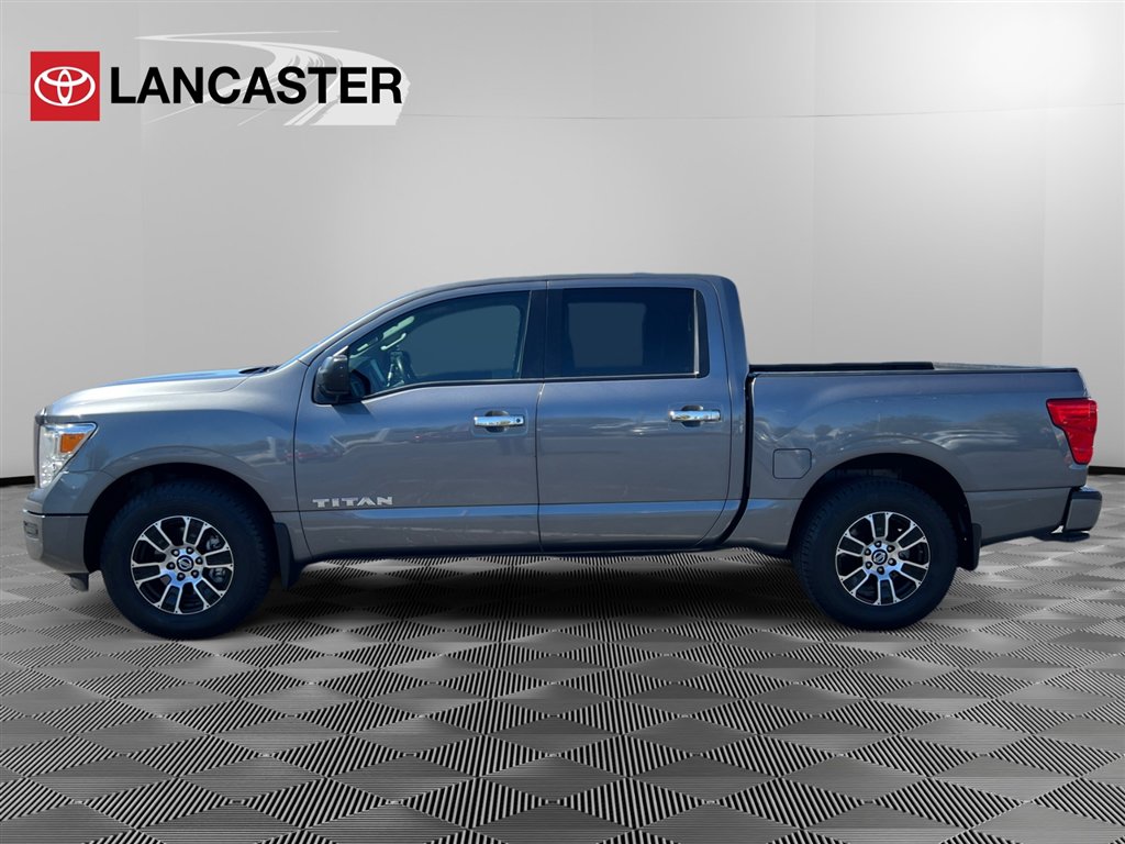 2021 Nissan Titan SV photo 3