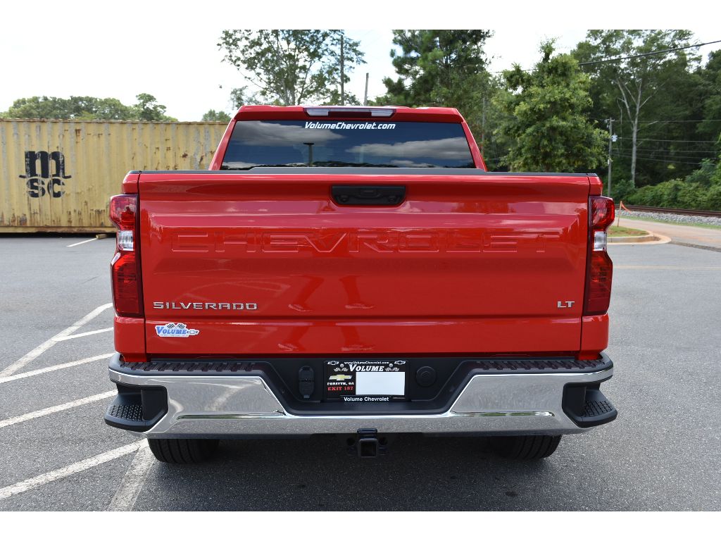 2025 Chevrolet Silverado 1500 LT photo 3