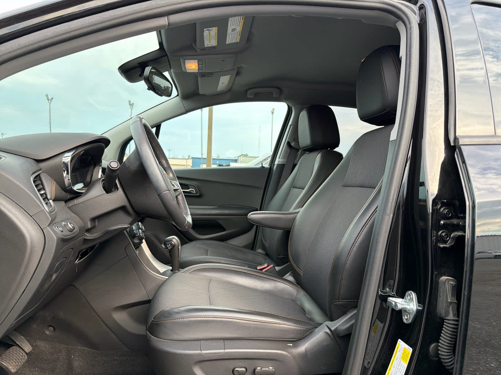 2022 Chevrolet Trax LT photo 8