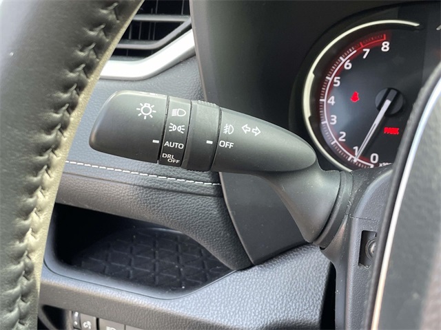 2023 Toyota RAV4 XLE Premium photo 25