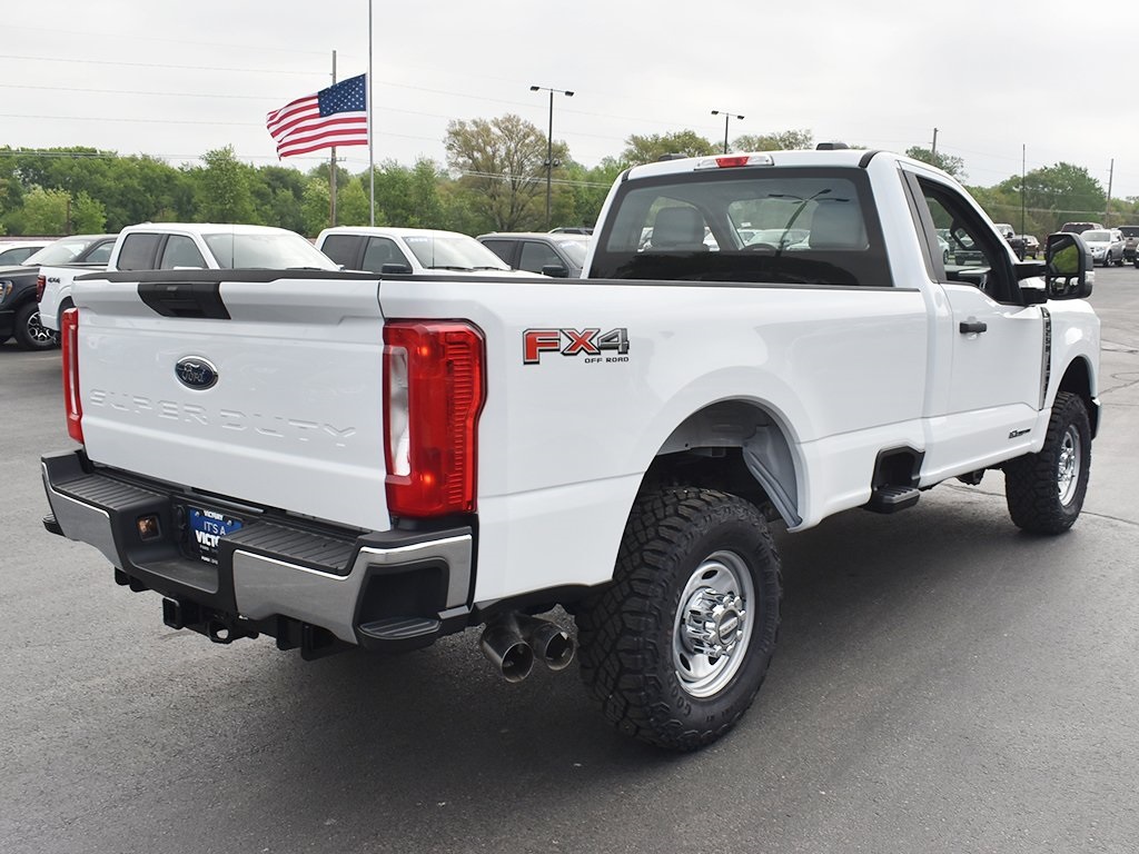 2025 Ford F-250 XL photo 12