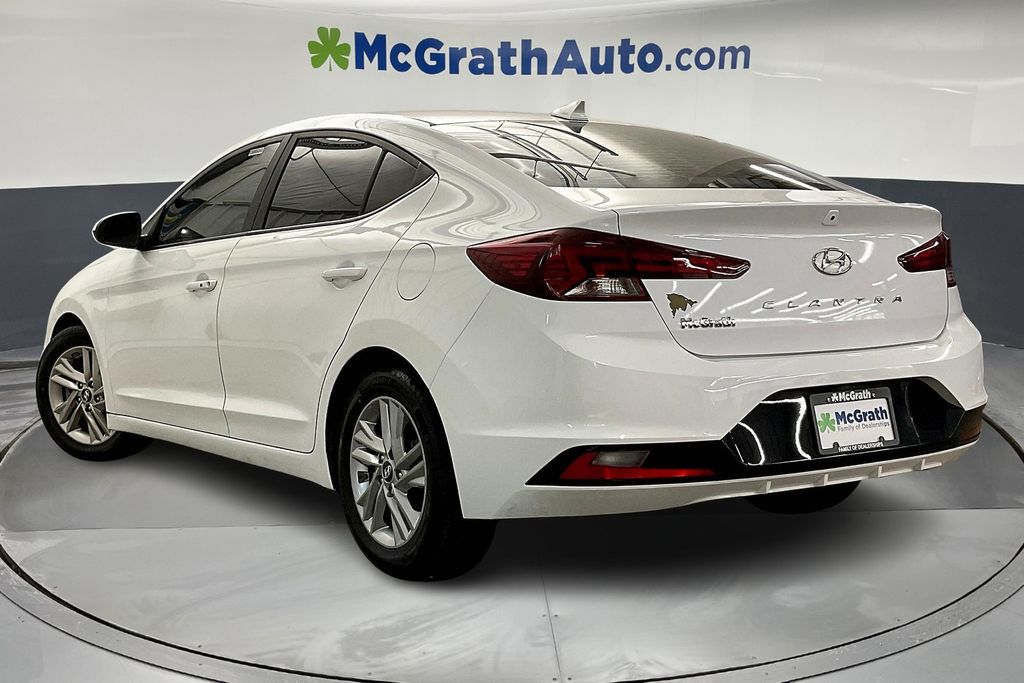 2019 Hyundai Elantra Value Edition photo 3