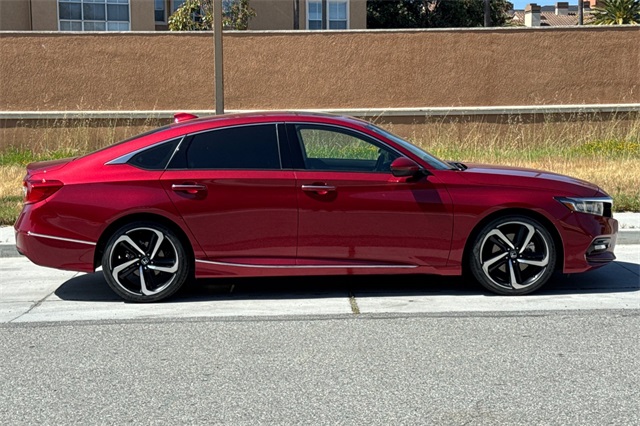 2020 Honda Accord Touring 2.0T photo 3