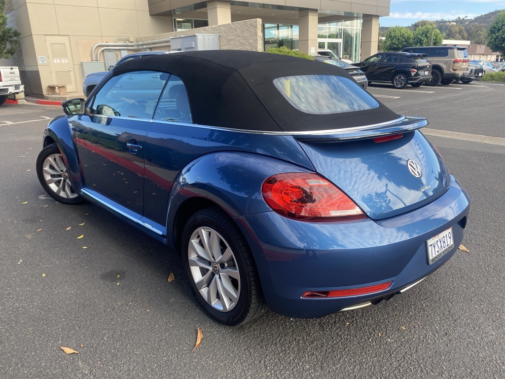 2017 Volkswagen Beetle 1.8T S photo 3