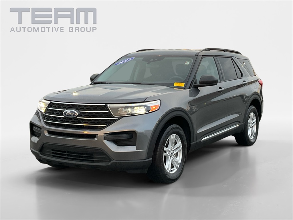 2023 Ford Explorer XLT photo 3