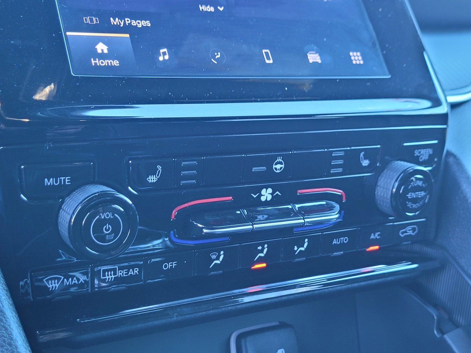 2025 Jeep Grand Cherokee Laredo X photo 17