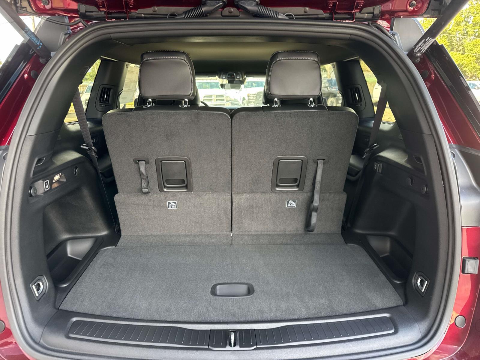 2025 Jeep Grand Cherokee Altitude photo 4