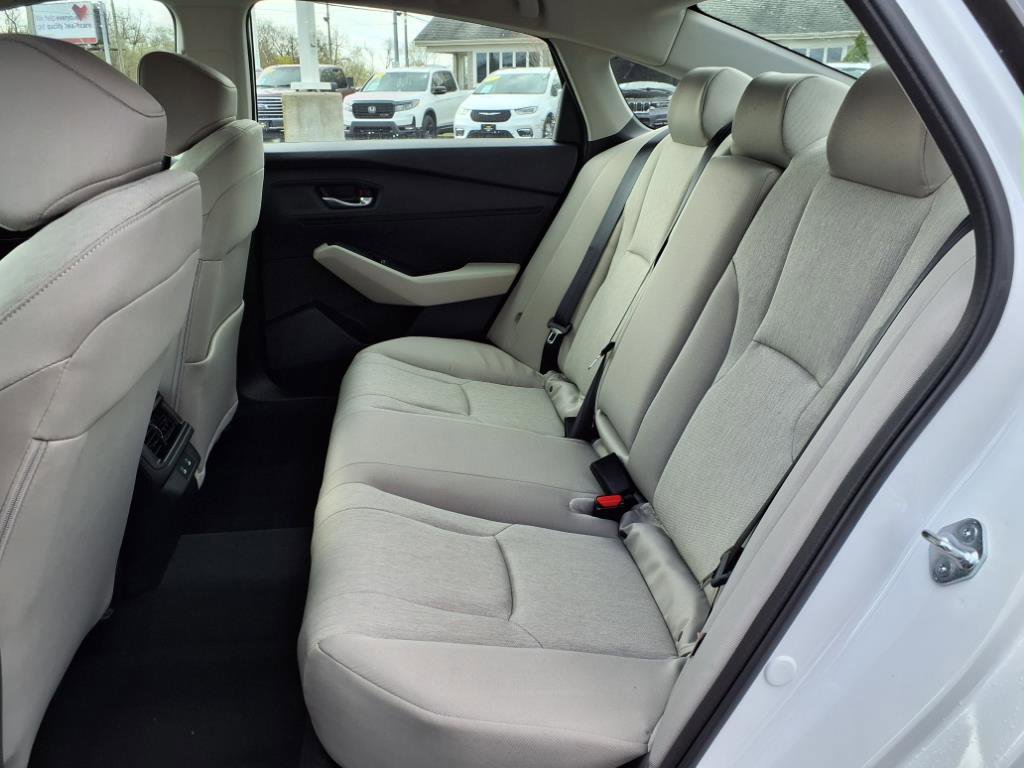 2025 Honda Accord LX photo 7