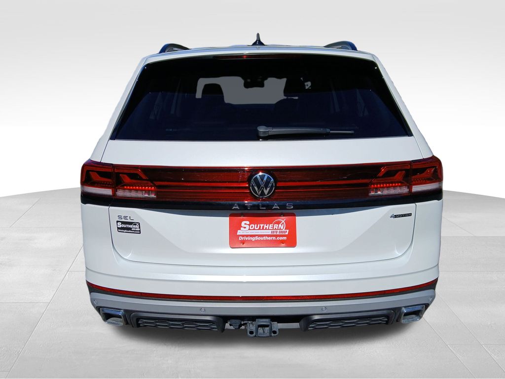 2024 Volkswagen Atlas Peak Edition SEL photo 3
