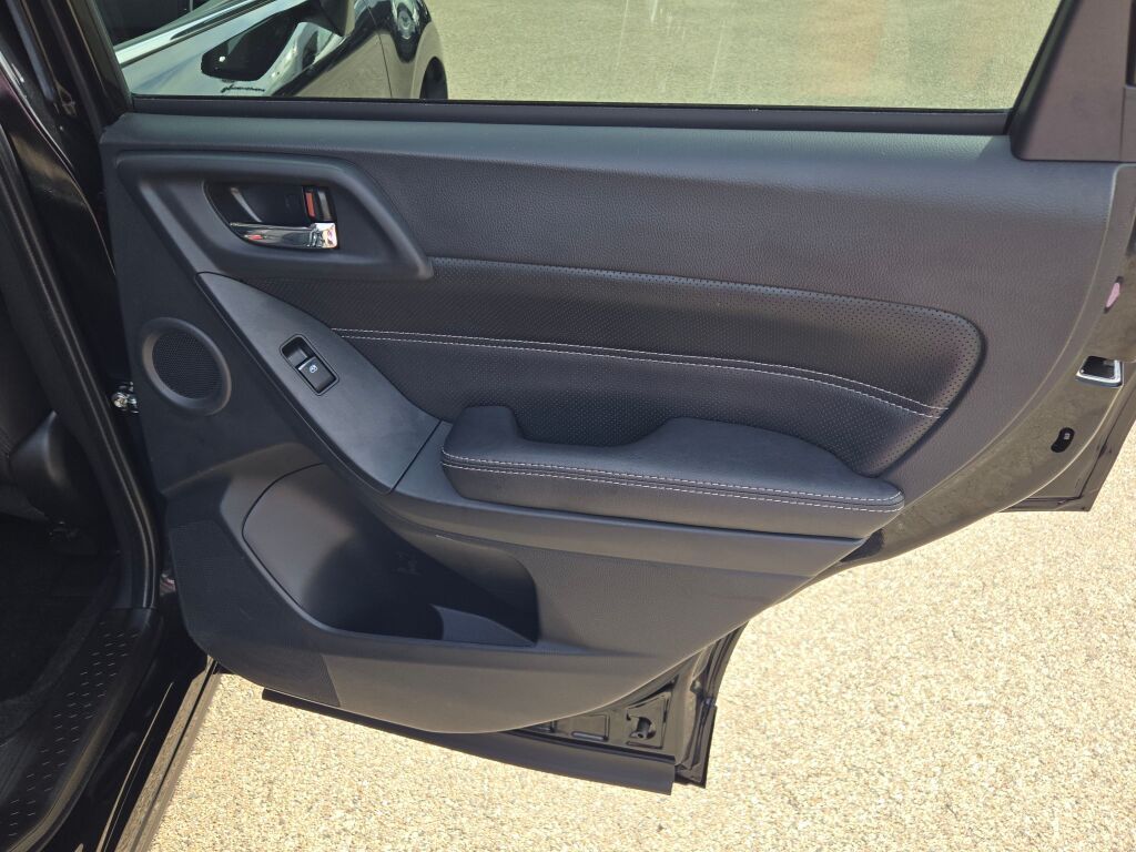 2018 Subaru Forester 2.5i Touring photo 3