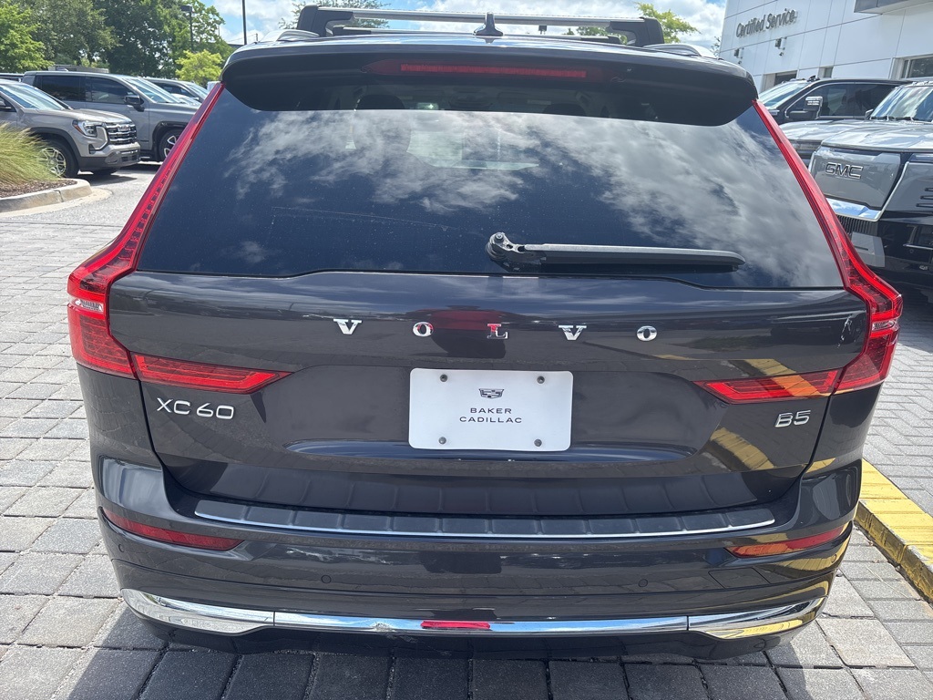 2022 Volvo XC60 B5 Inscription photo 19