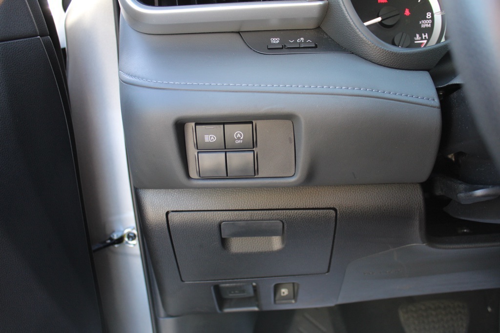 2023 Toyota Highlander L photo 21