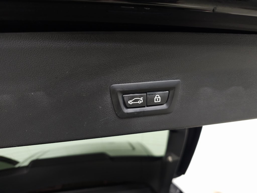 2023 BMW X4 - Image 6