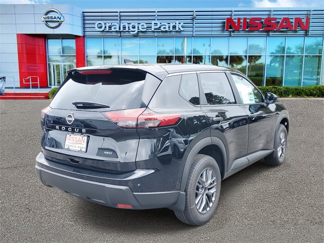 2026 Nissan Rogue S photo 2