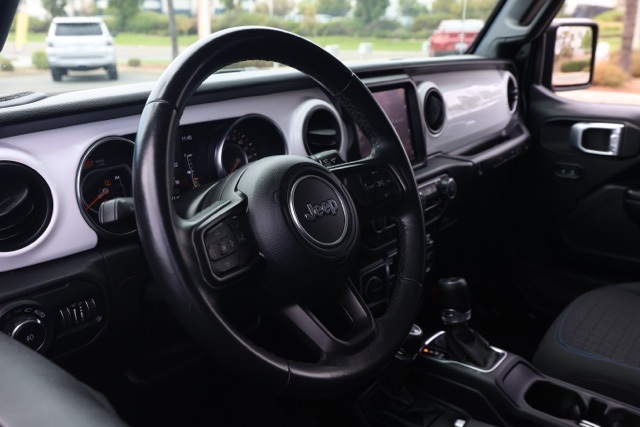 2021 Jeep Wrangler Unlimited Islander photo 13