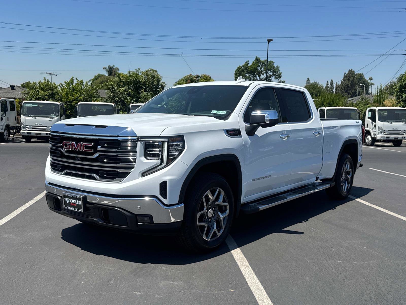 2025 Gmc Sierra 1500 SLT photo 2