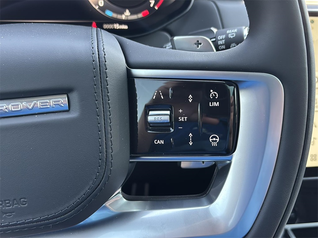 2025 Land Rover Range Rover SE photo 22
