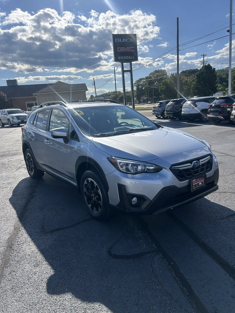2023 Subaru Crosstrek Premium photo 3