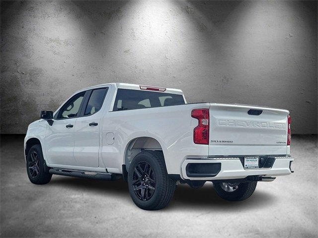2026 Chevrolet Silverado 1500 Custom photo 4