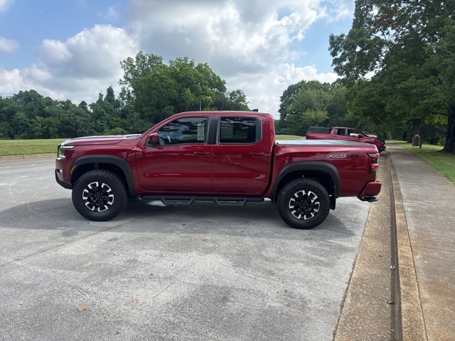 2023 Nissan Frontier PRO-4X photo 4
