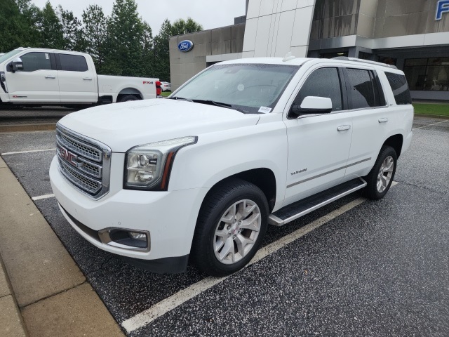2017 Gmc Yukon SLT photo 2