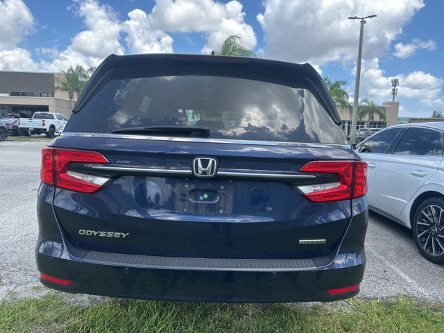 2022 Honda Odyssey Touring photo 5