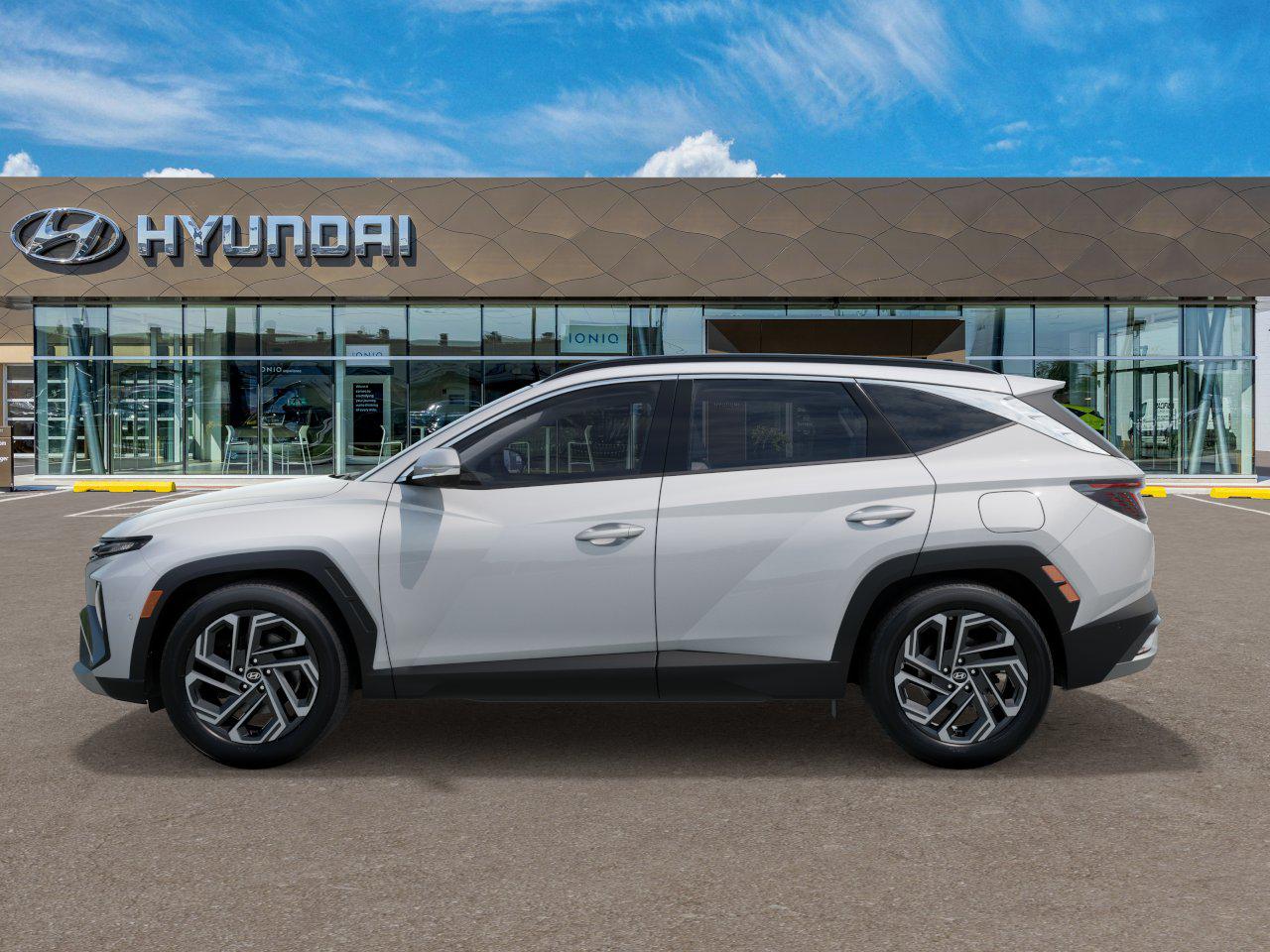 2025 Hyundai Tucson Limited photo 3